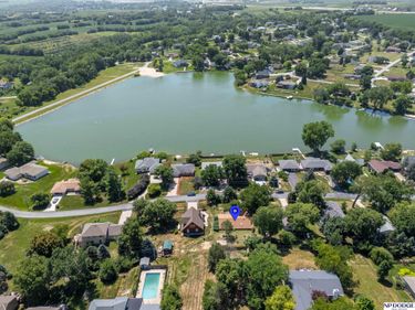 11014 N Lakeshore Drive, Blair, NE 68008