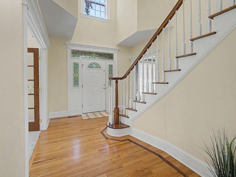 9277 Walnut Hull Drive, Westerville, OH 43082 Photo 3
