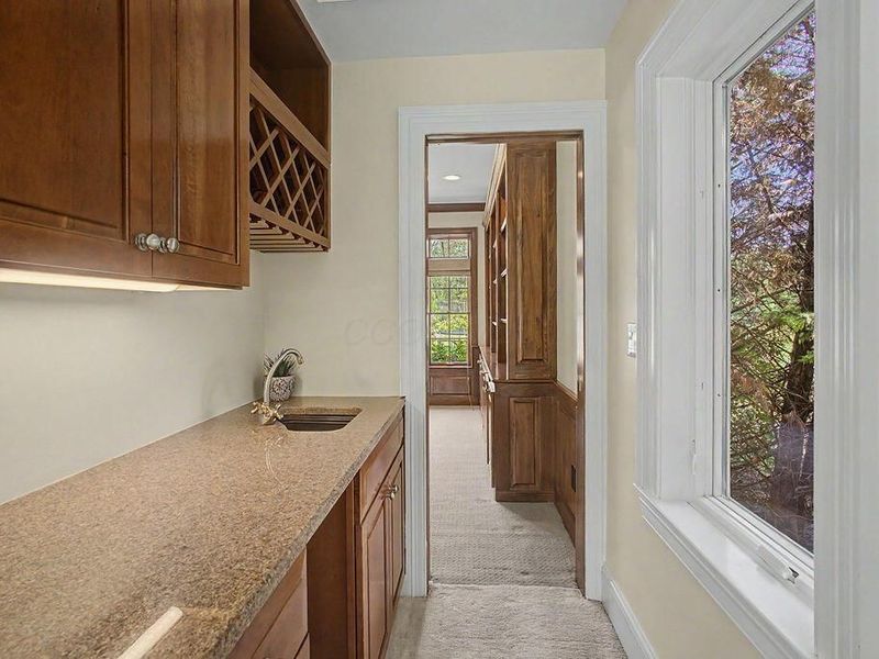 9277 Walnut Hull Drive, Westerville, OH 43082 Photo 7
