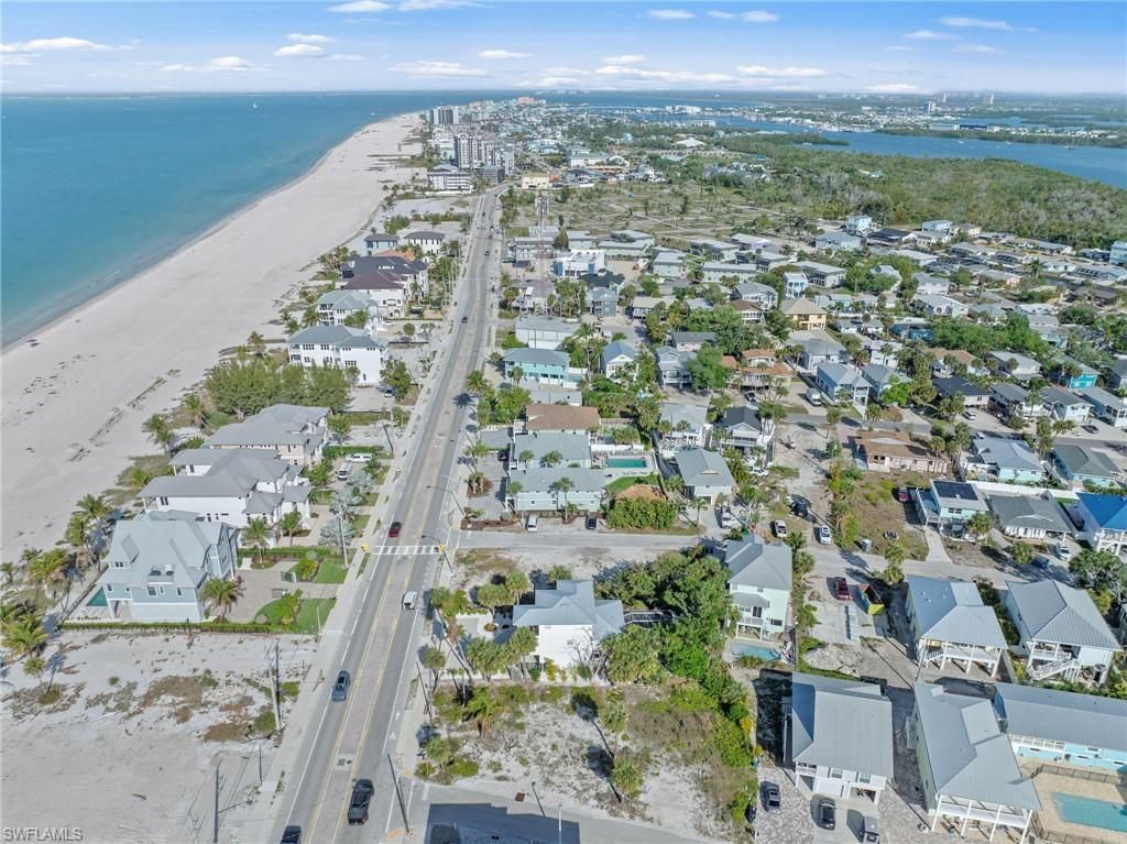 100 Washington Ave, Fort Myers Beach, FL 33931 Photo