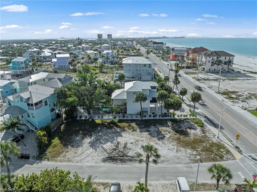 100 Washington Ave, Fort Myers Beach, FL 33931 Photo