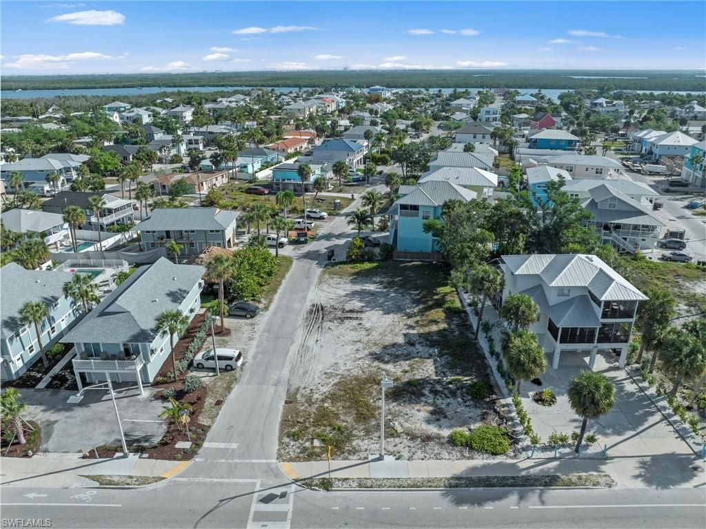 100 Washington Ave, Fort Myers Beach, FL 33931 Photo