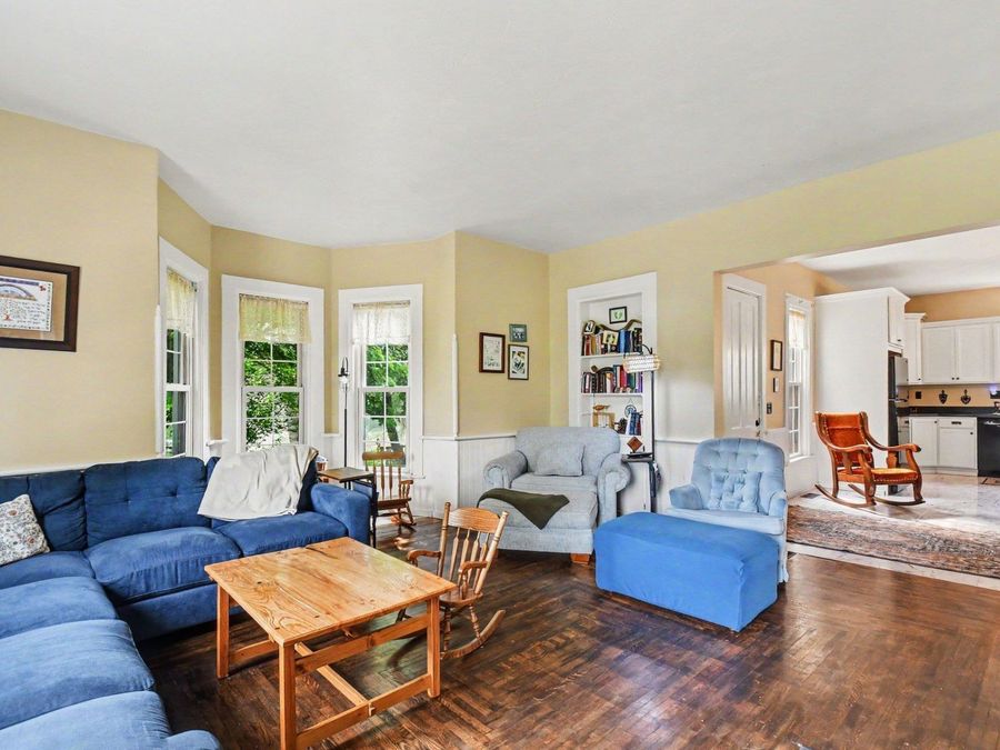 Property Image 8