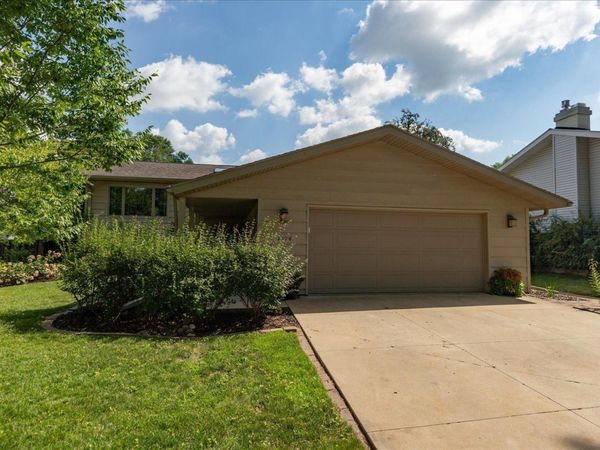 2524 25th Street NW, Rochester, MN 55901