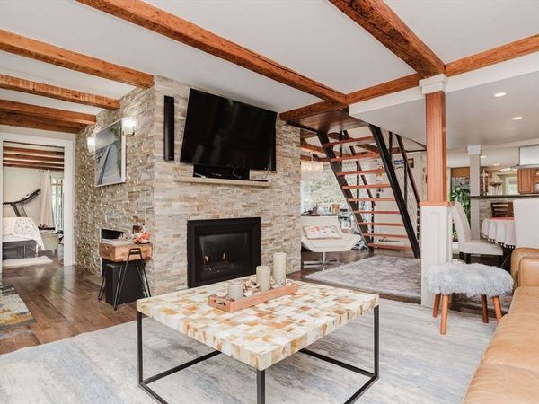 273 Center St, Hanover, MA 02339