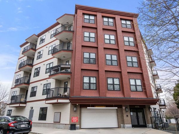 18 Johnson Ave, Unit 18-3, Quincy, MA 02169
