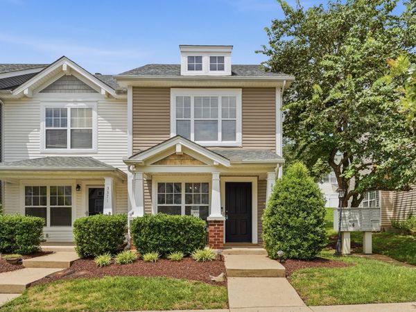 3373 Harpeth Springs Dr, Nashville, TN 37221