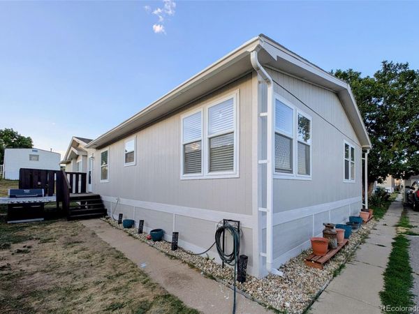 26900 E Colfax Avenue, Aurora, CO 80018