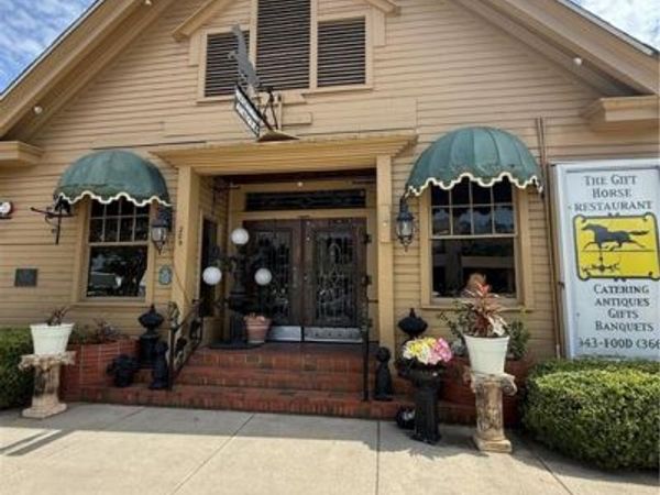 209 Laurel Avenue W, Foley, AL 36535