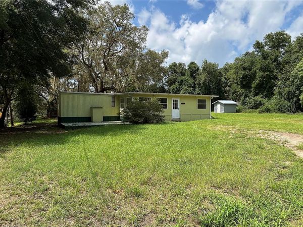 18274 SE 22ND PLACE , SILVER SPRINGS, FL 34488