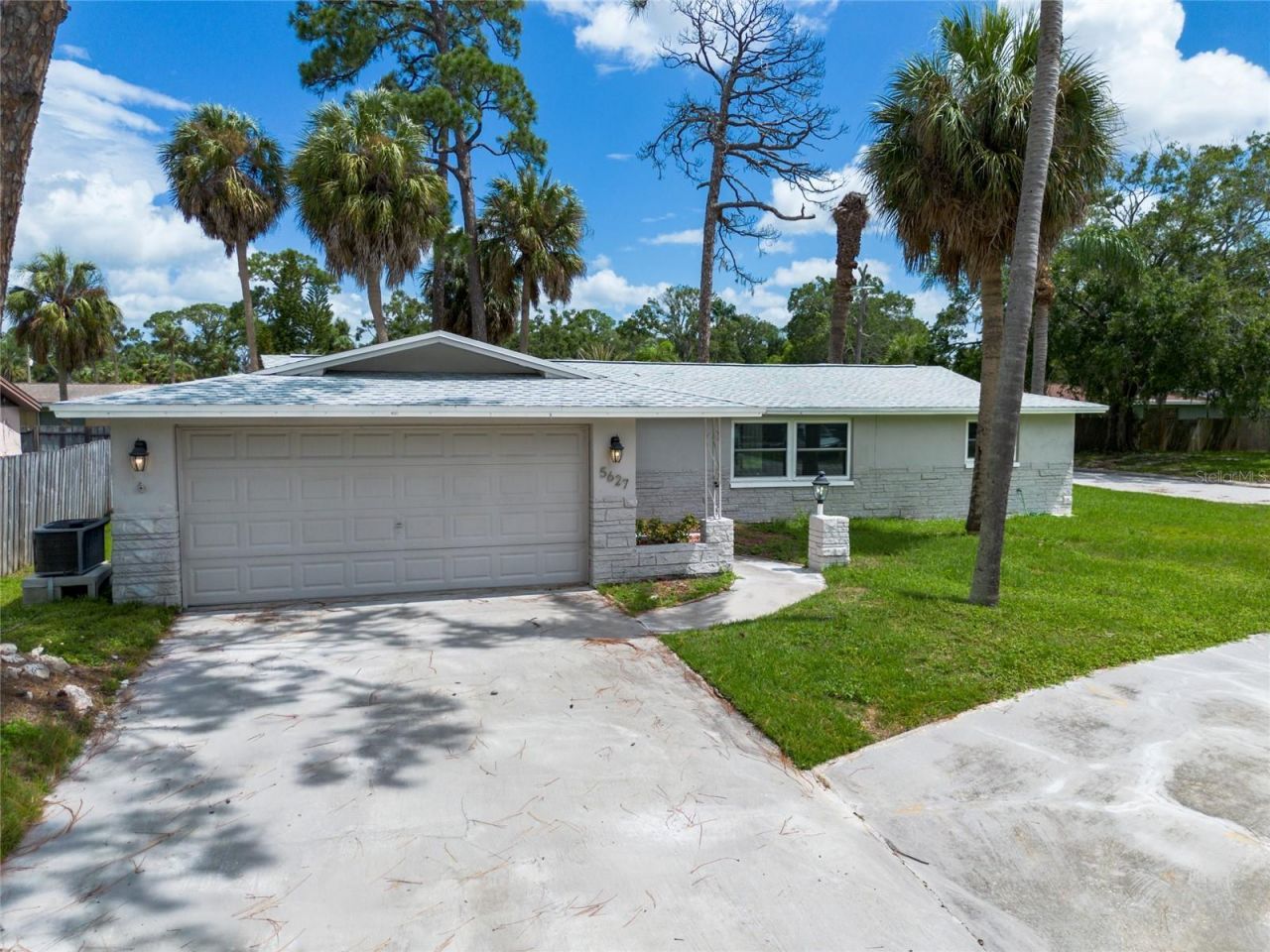 5627 Berlin Drive , Port Richey, FL 34668 Photo