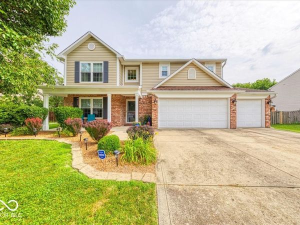 43 Pin Oak Court, Whiteland, IN 46184