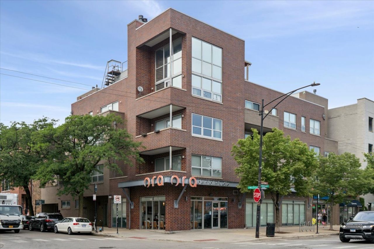 1850 W Division Street , Chicago, IL 60622