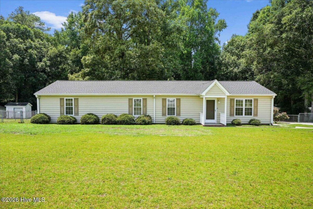 204 Wanda Drive , Pikeville, NC 27863 Main Photo