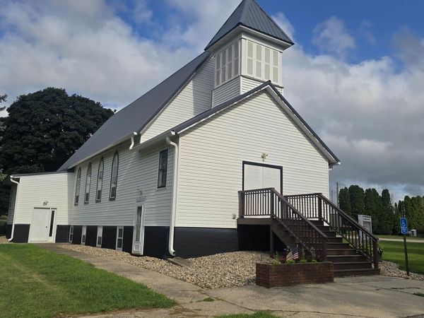 226 S Monroe Street, Thompson, IA 50478