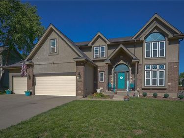 1437 Coventry Lane, Liberty, MO 64068