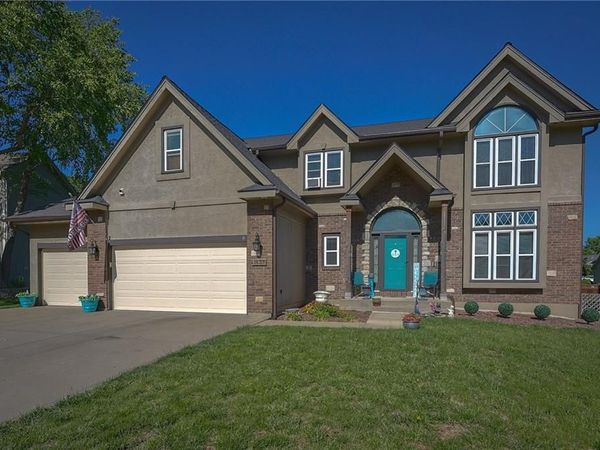 1437 Coventry Lane, Liberty, MO 64068