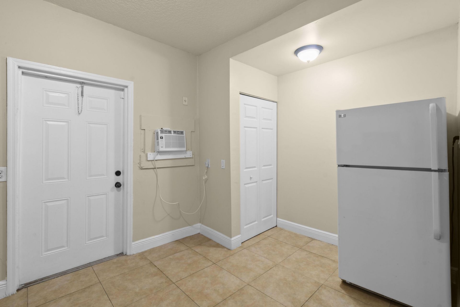 3721 Henry Avenue, Unit B (Lower), West Palm Beach, FL 33405 Photo