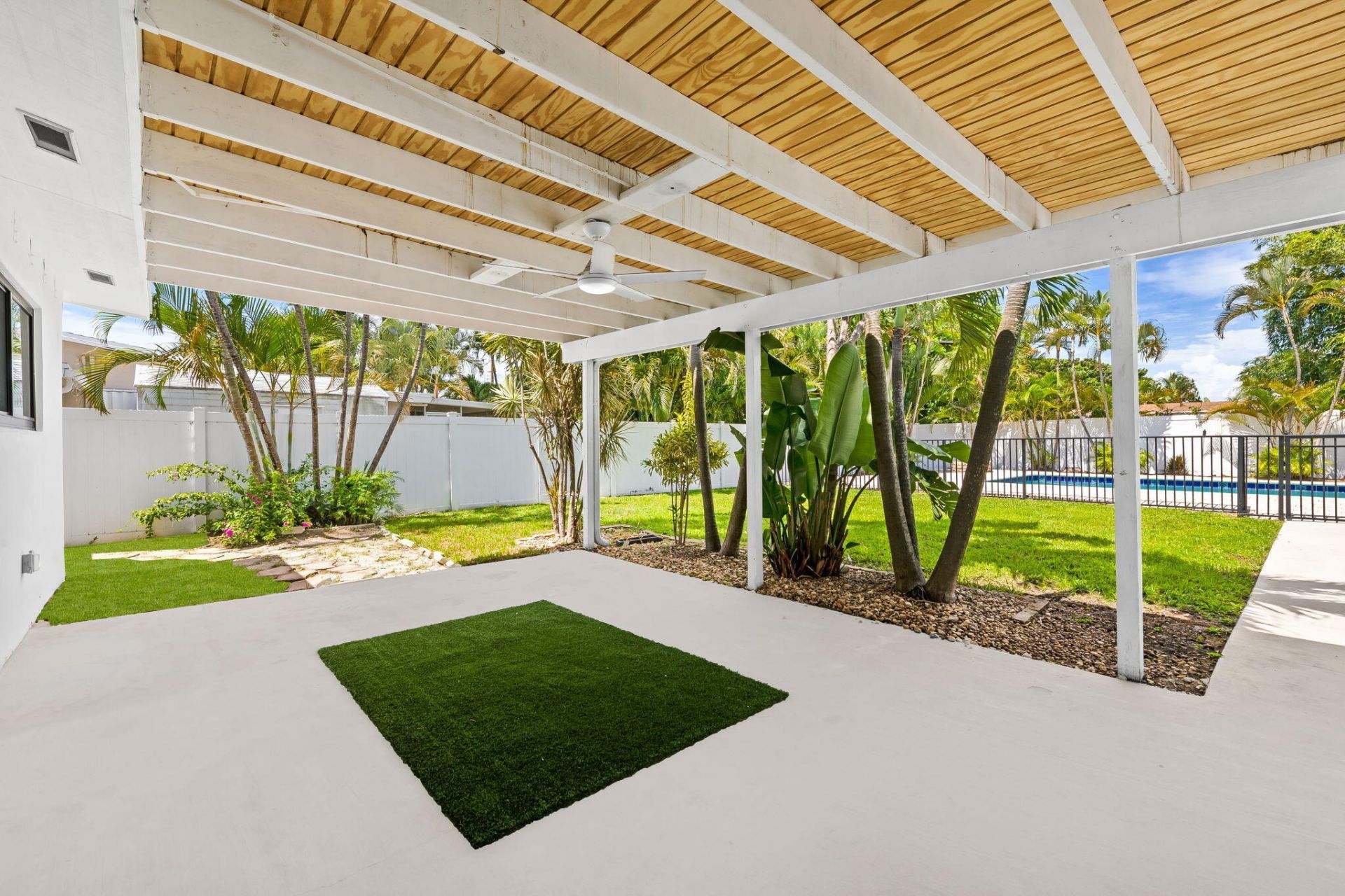 413 NE 25th Avenue, Pompano Beach, FL 33062 Photo