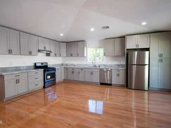 270 E Penn Street , Pasadena, CA 91104