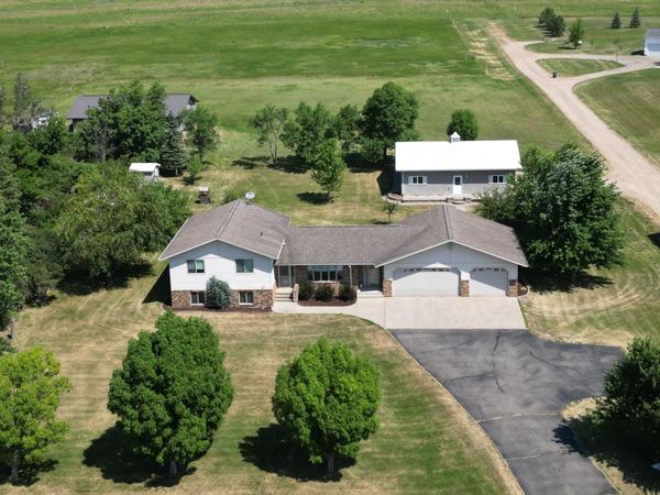 1766 N Tower Road , Detroit Lakes, MN 56501