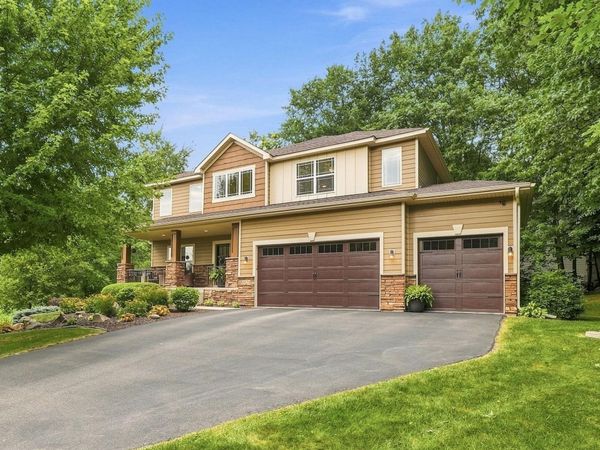 1029 Fairhaven Drive, Shakopee, MN 55379
