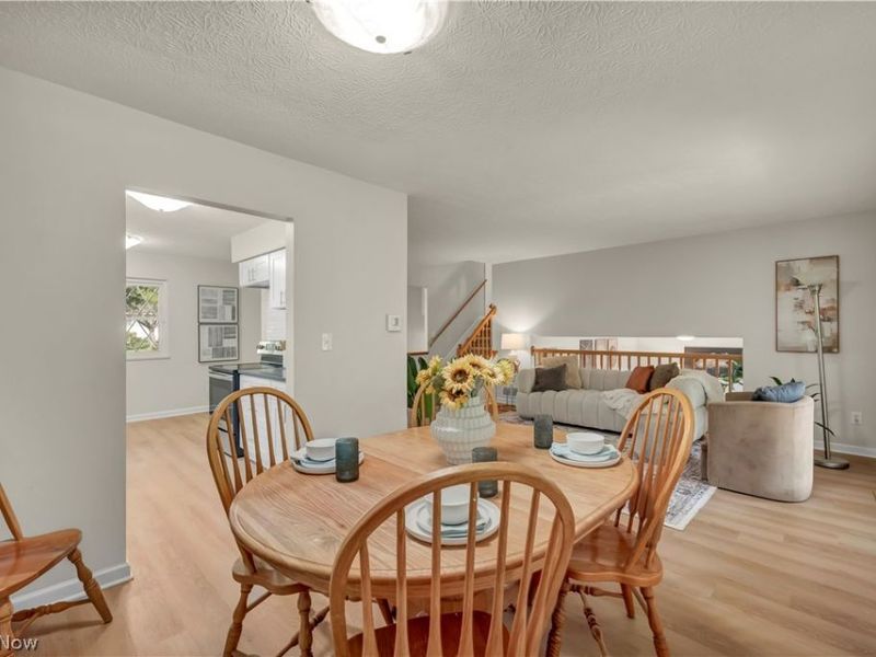 509 Silver Meadows Boulevard , Kent, OH 44240 Photo 12