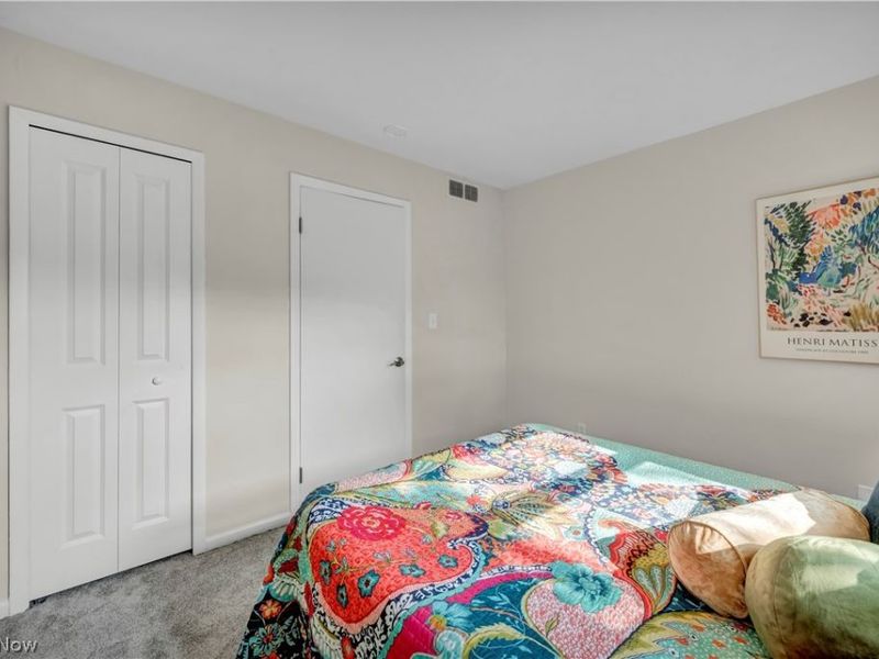 509 Silver Meadows Boulevard , Kent, OH 44240 Photo 23