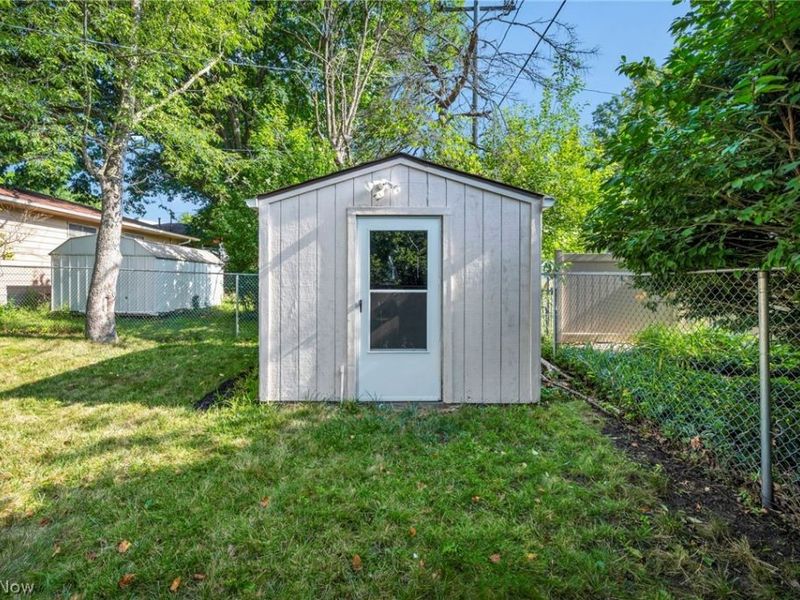 509 Silver Meadows Boulevard , Kent, OH 44240 Photo 38