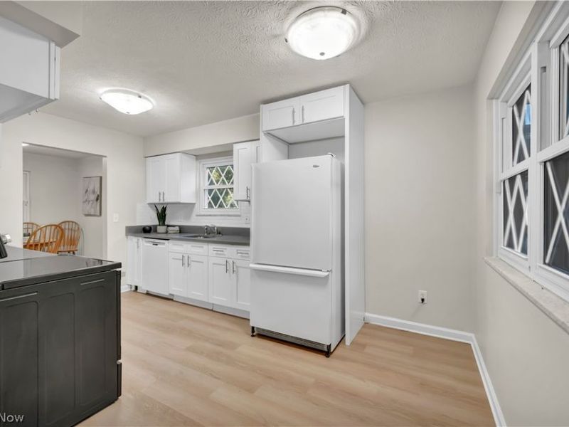 509 Silver Meadows Boulevard , Kent, OH 44240 Photo 6