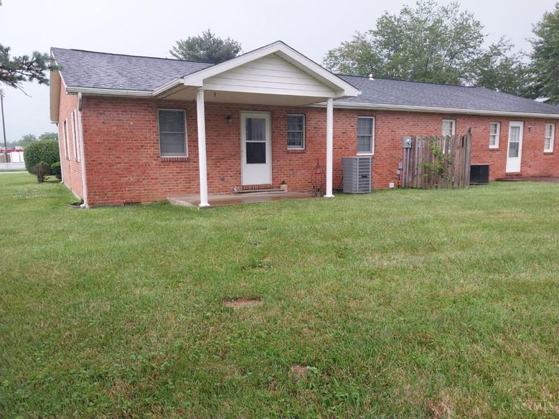 112 Erin Court, Unit A, Hillsboro, OH 45133 Photo 5