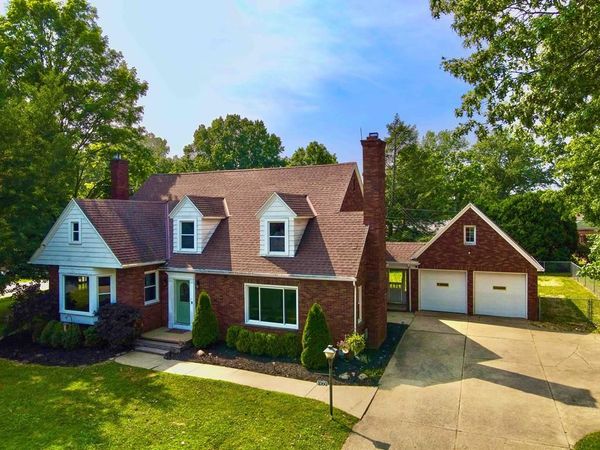 1060 Broad St, Ashland, OH 44805