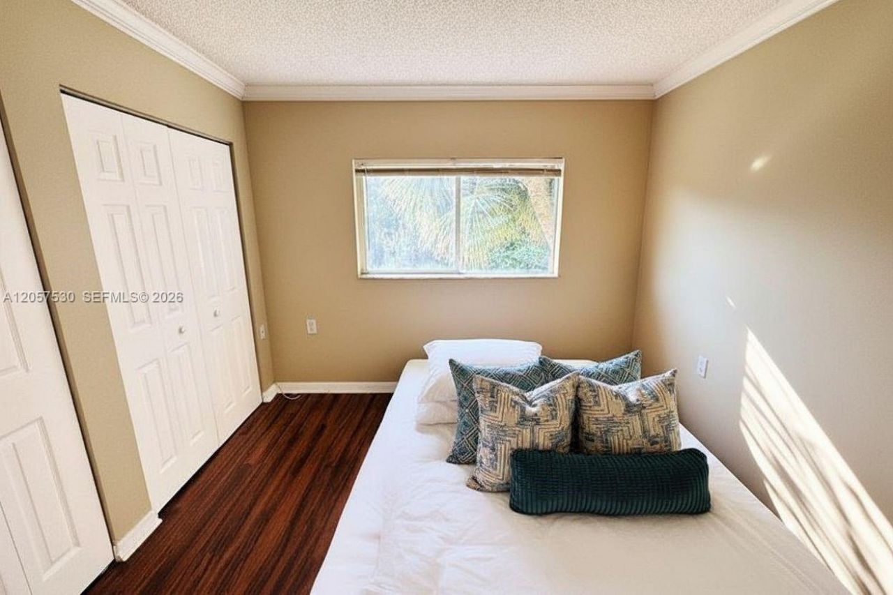 1141 Lake Victoria Dr , Unit E, West Palm Beach, FL 33411 Photo