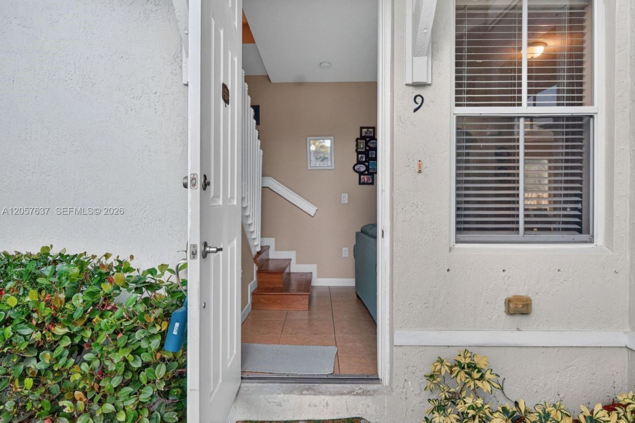 152 SE 29th Ave , Unit 9, Homestead, FL 33033 Photo