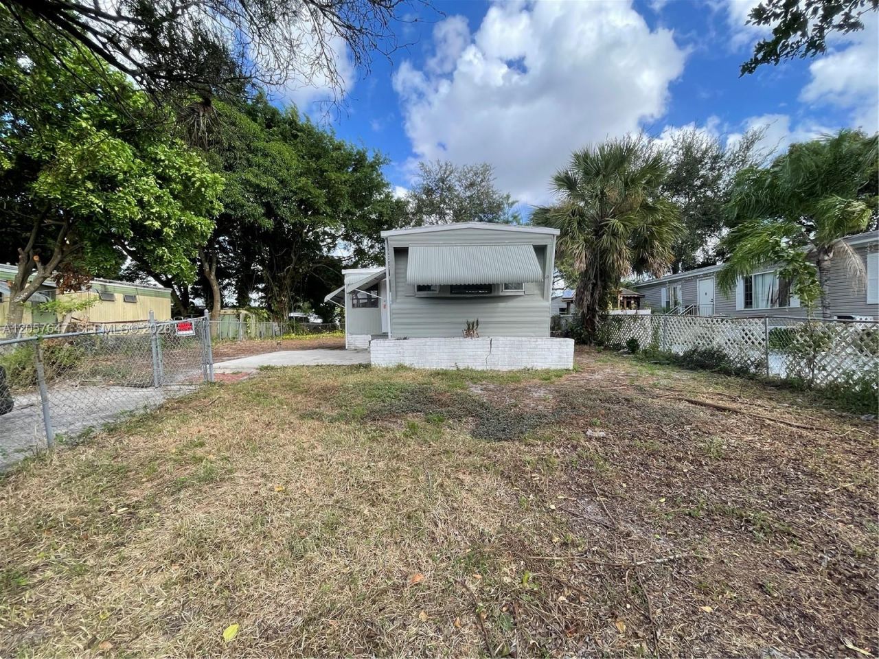 10292 W Sandalfoot Blvd W , Unit A, Boca Raton, FL 33428 Photo