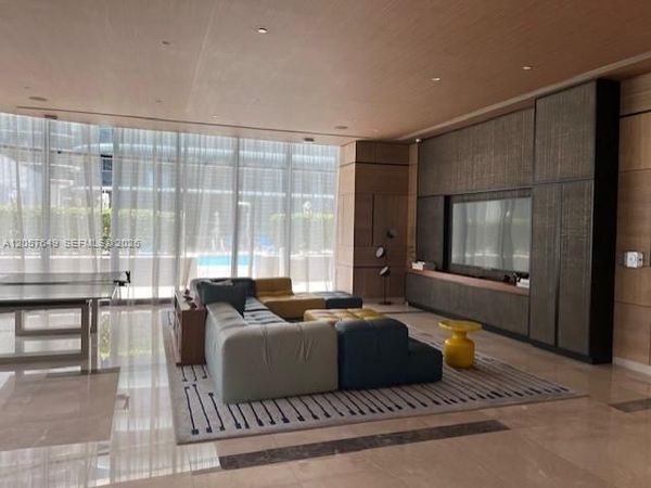 55 SW 9th St , Unit 4209, Miami, FL 33130