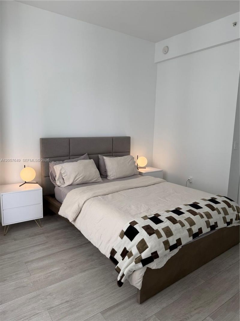 55 SW 9th St , Unit 4209, Miami, FL 33130 Photo