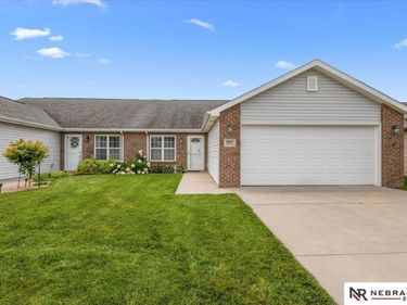 3917 Ballard Court, Lincoln, NE 68504