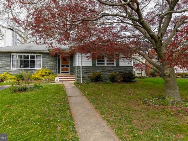 111 ATKINS AVENUE , HAMILTON, NJ 08610