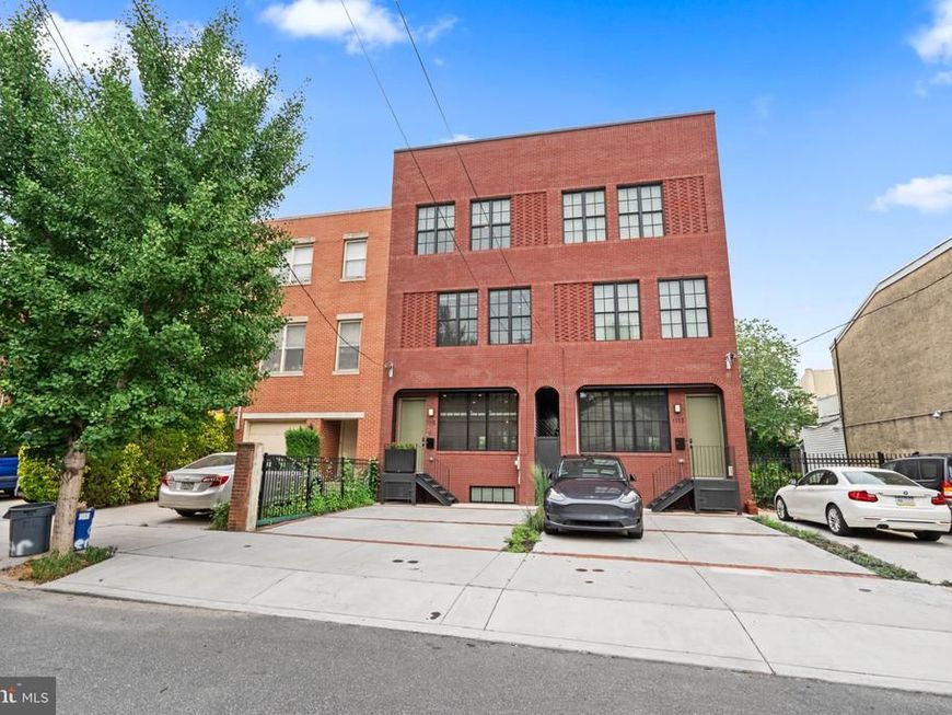 1115 E Palmer Street, Philadelphia, PA 19125 Main Photo