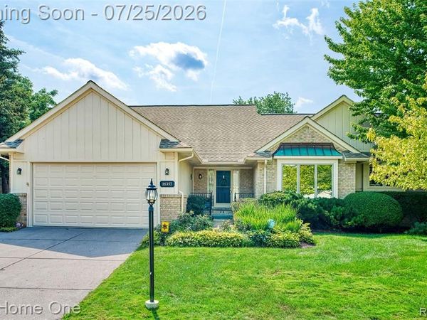 16357 Country Knoll Drive, Northville Twp, MI 48168