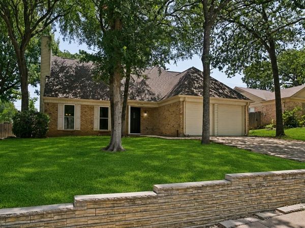 1706 Acorn Drive, Euless, TX 76039