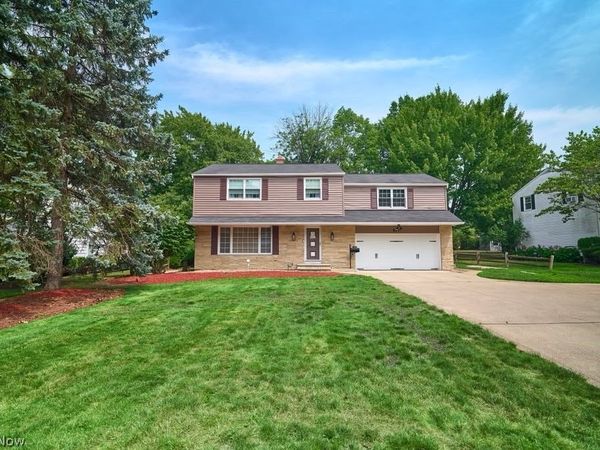 891 Brainard Road, Highland Heights, OH 44143
