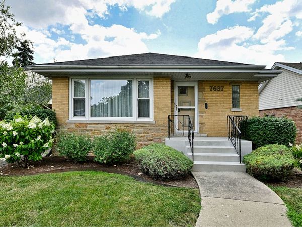 7637 W Armitage Avenue, Elmwood Park, IL 60707