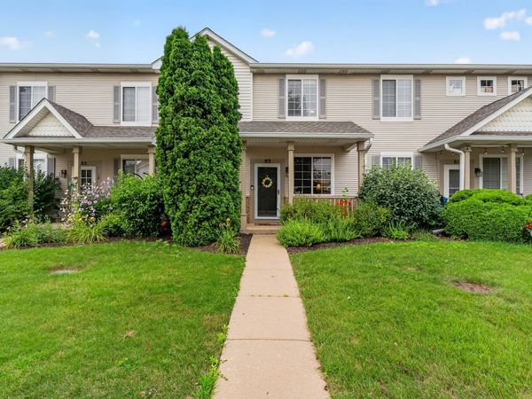 83 Strawflower Court , Romeoville, IL 60446