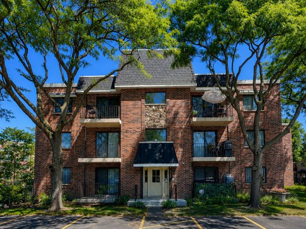 5408 Chateau Drive , Unit 3, Rolling Meadows, IL 60008