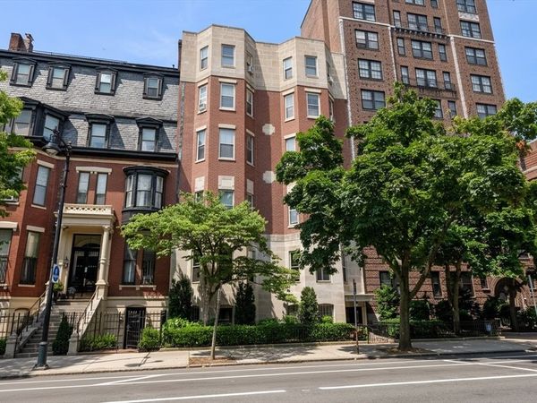 286 Beacon Street, Unit 8, Boston, MA 02116