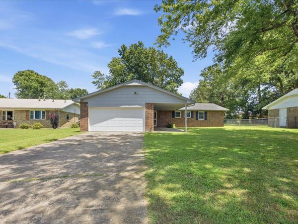 2204 S 26th , Muskogee, OK 74401