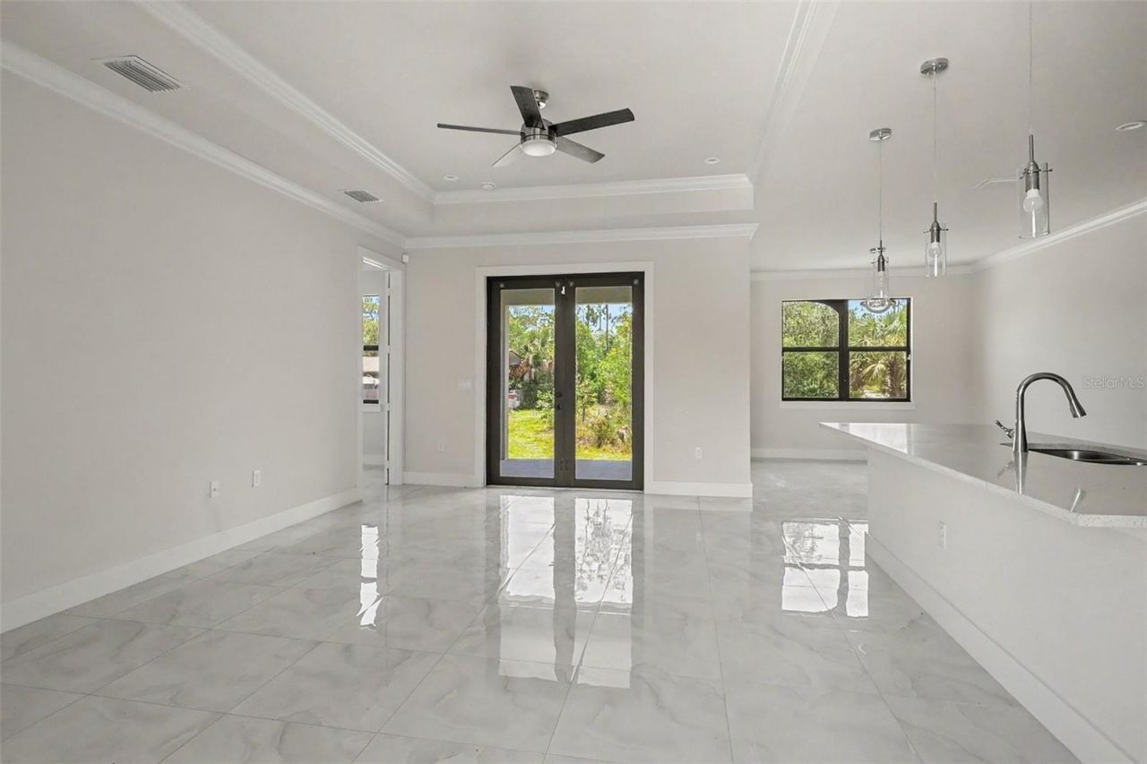 2420 52nd Avenue Ne, Naples, FL 34120 Photo
