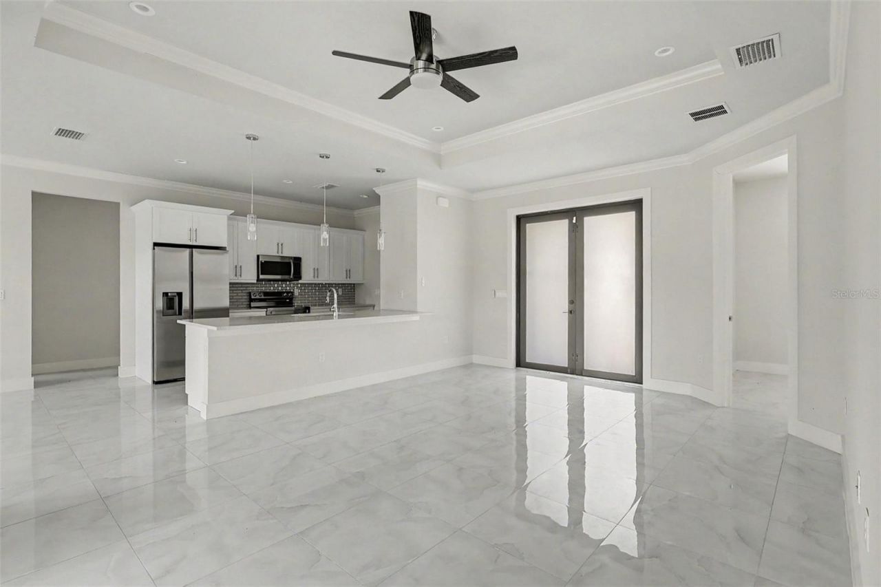 2420 52nd Avenue Ne, Naples, FL 34120 Photo